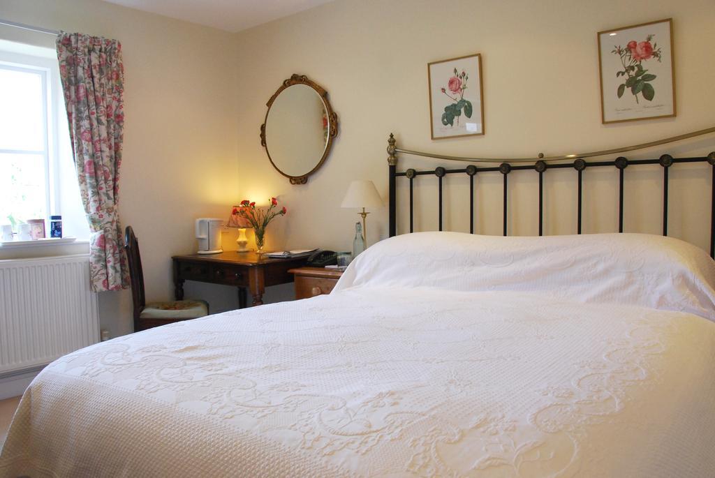 Larkbeare Grange Bed And Breakfast Whimple Habitación foto